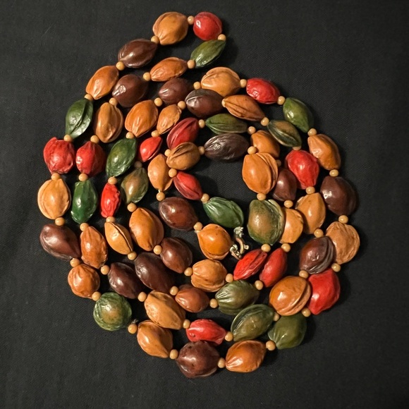 Vintage Painted Nut Necklace - Picture 9 of 10